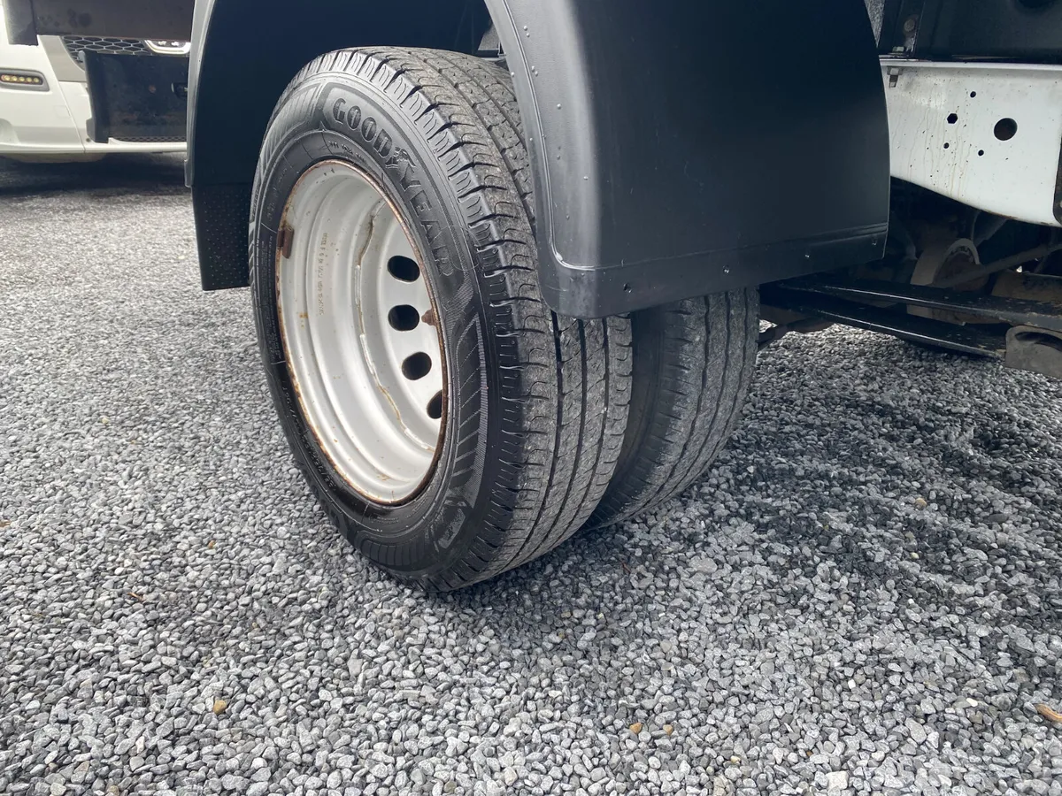 211 FORD TRANSIT 2.0TDCI TWIN WHEEL LUTON BOX&TAIL - Image 2