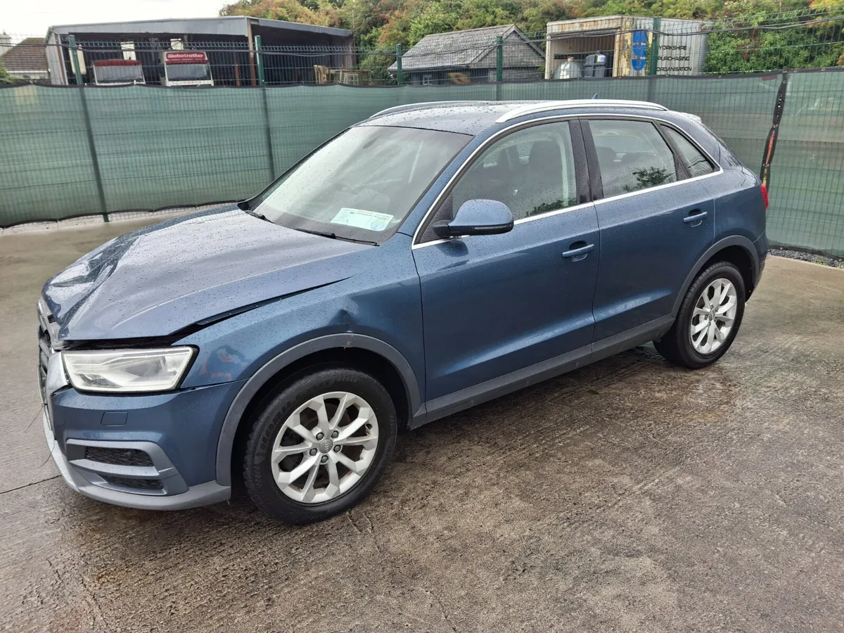 172 Audi Q3  2.0 Tdi  Automatic Light Damage - Image 1