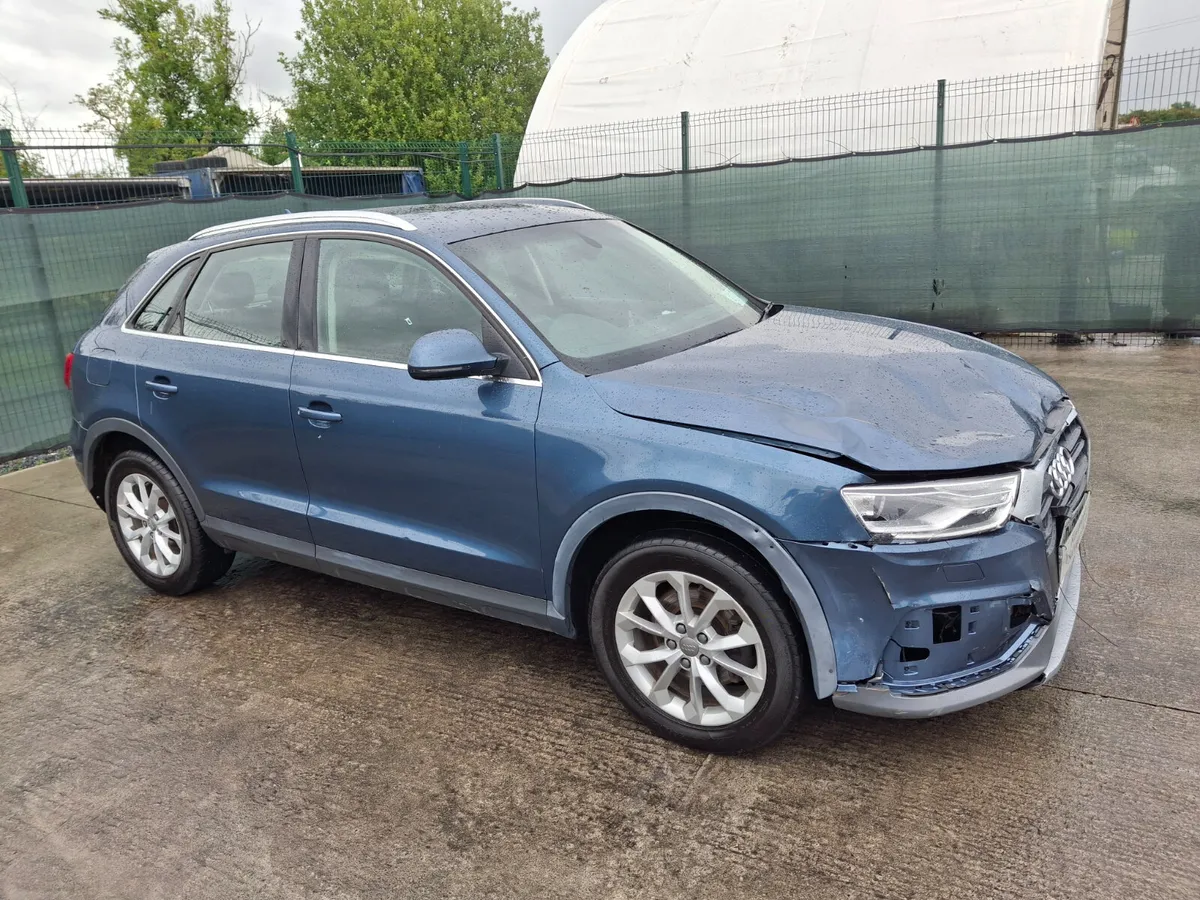172 Audi Q3  2.0 Tdi  Automatic Light Damage - Image 3