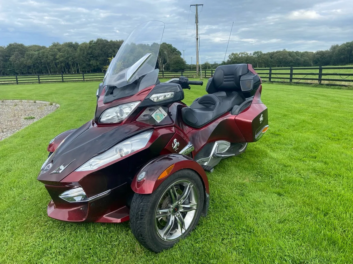 Can am Spyder Trike motor cycle - Image 1