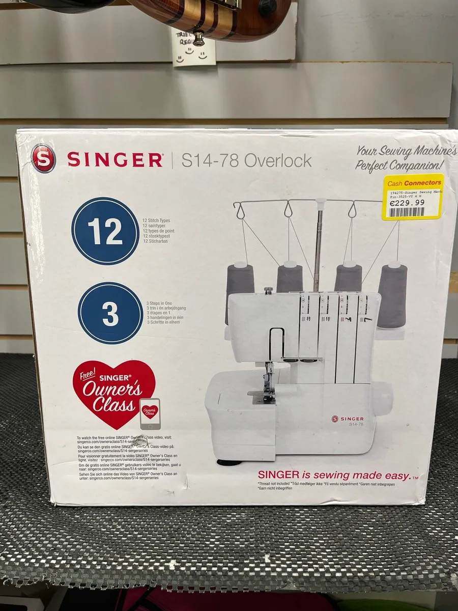 Singer Sewing Machine - Image 1