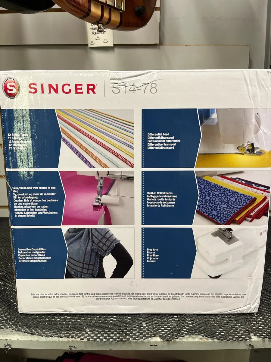 Singer Sewing Machine - Image 2