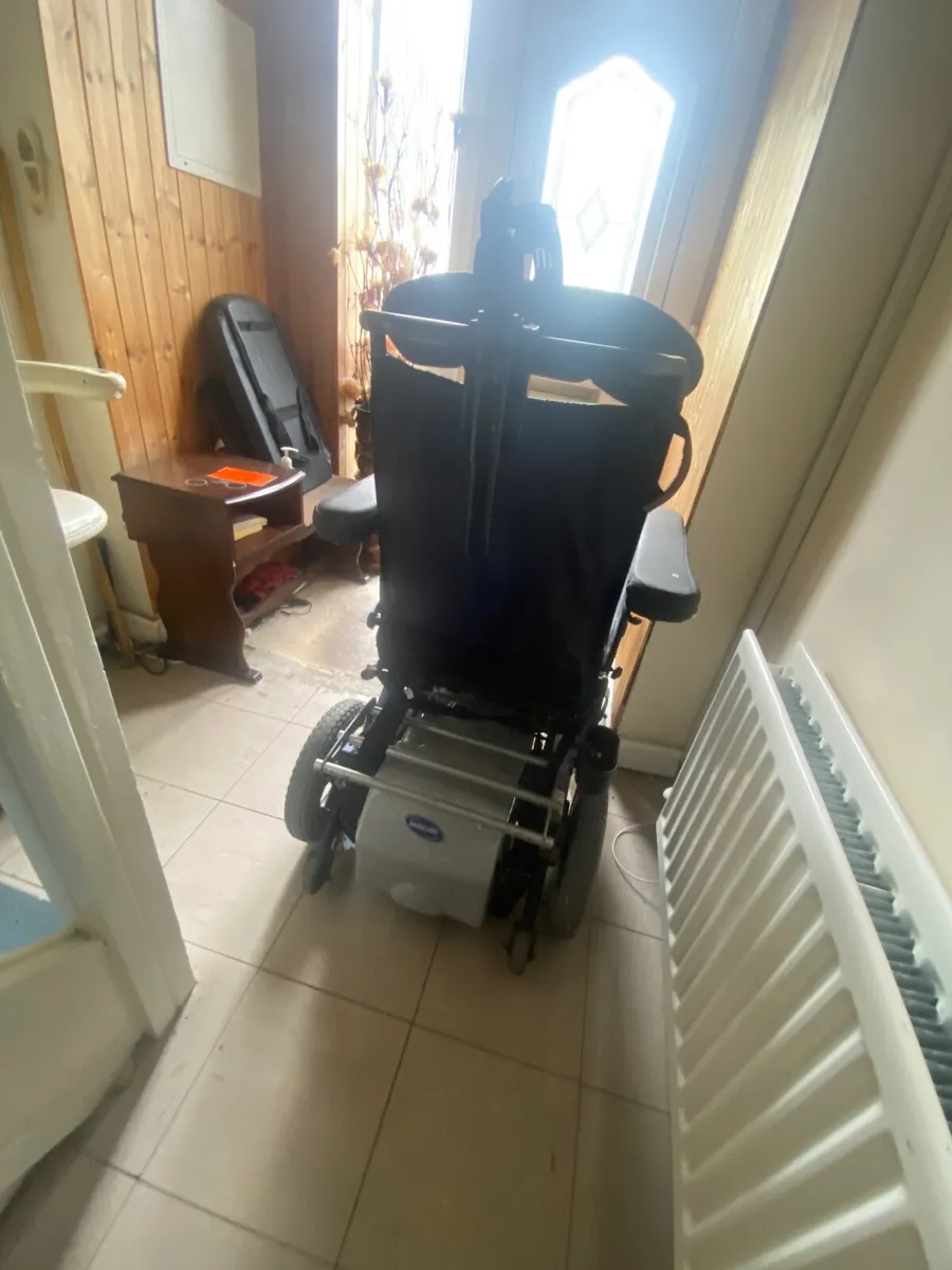 Electric wheelchair - Image 1
