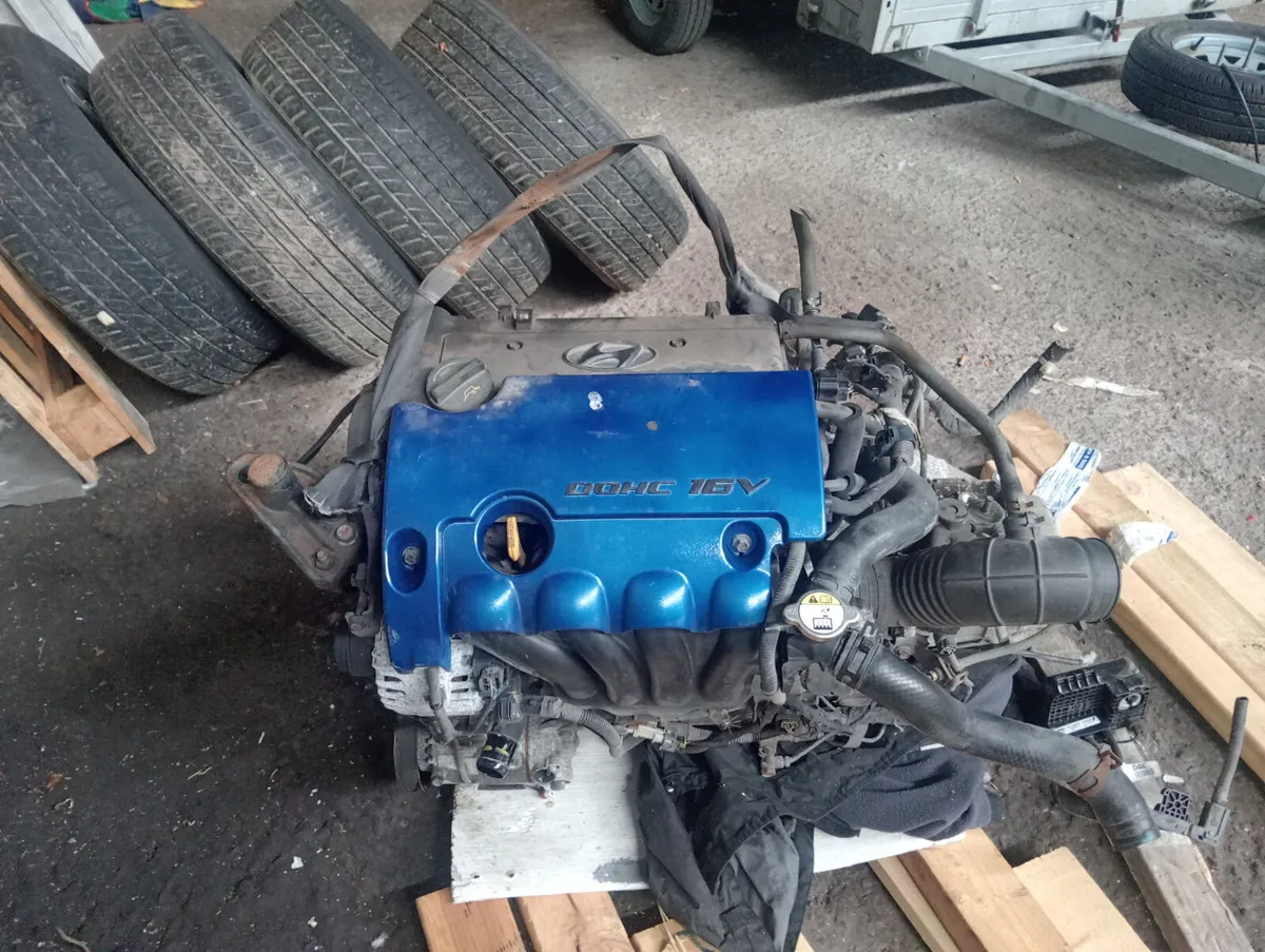 13 Hyundai i30 1.4 petrol engine box - Image 4