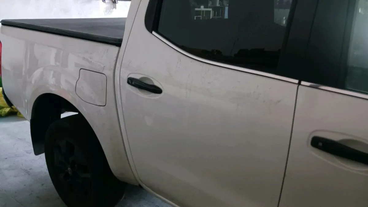 Breaking 2021 Nissan navara - Image 1