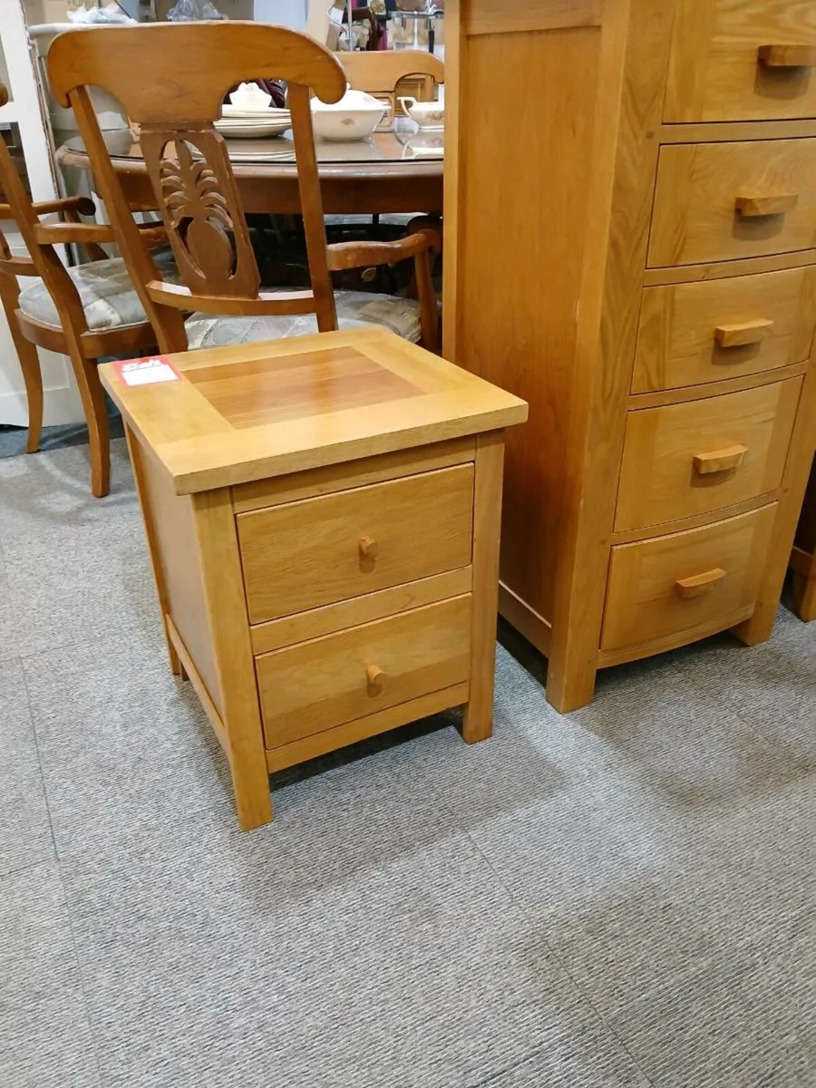Solid oak lockers x 2 - Image 3