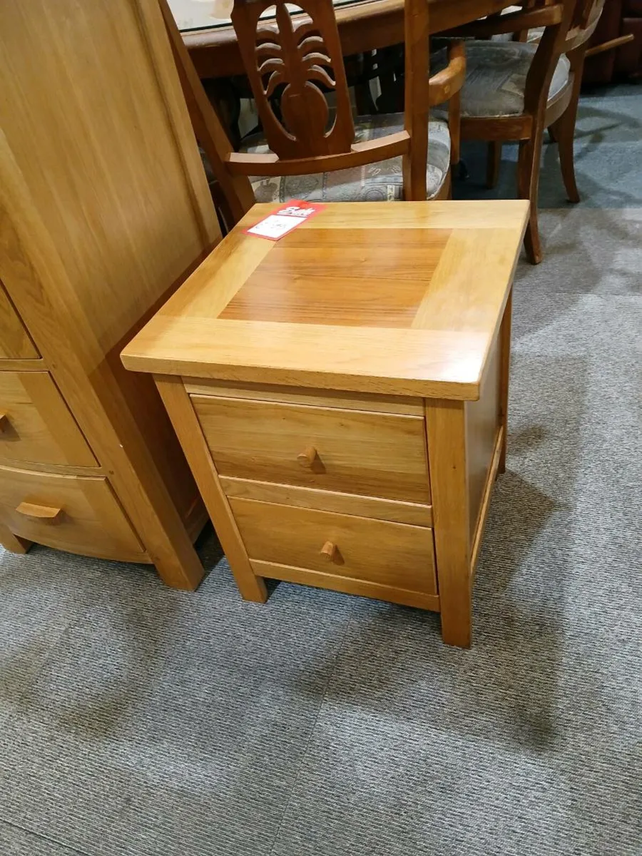 Solid oak lockers x 2 - Image 4