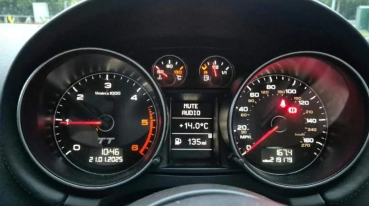 Audi TT 8J QUATTRO DIESEL 170BHP limited edition - Image 2