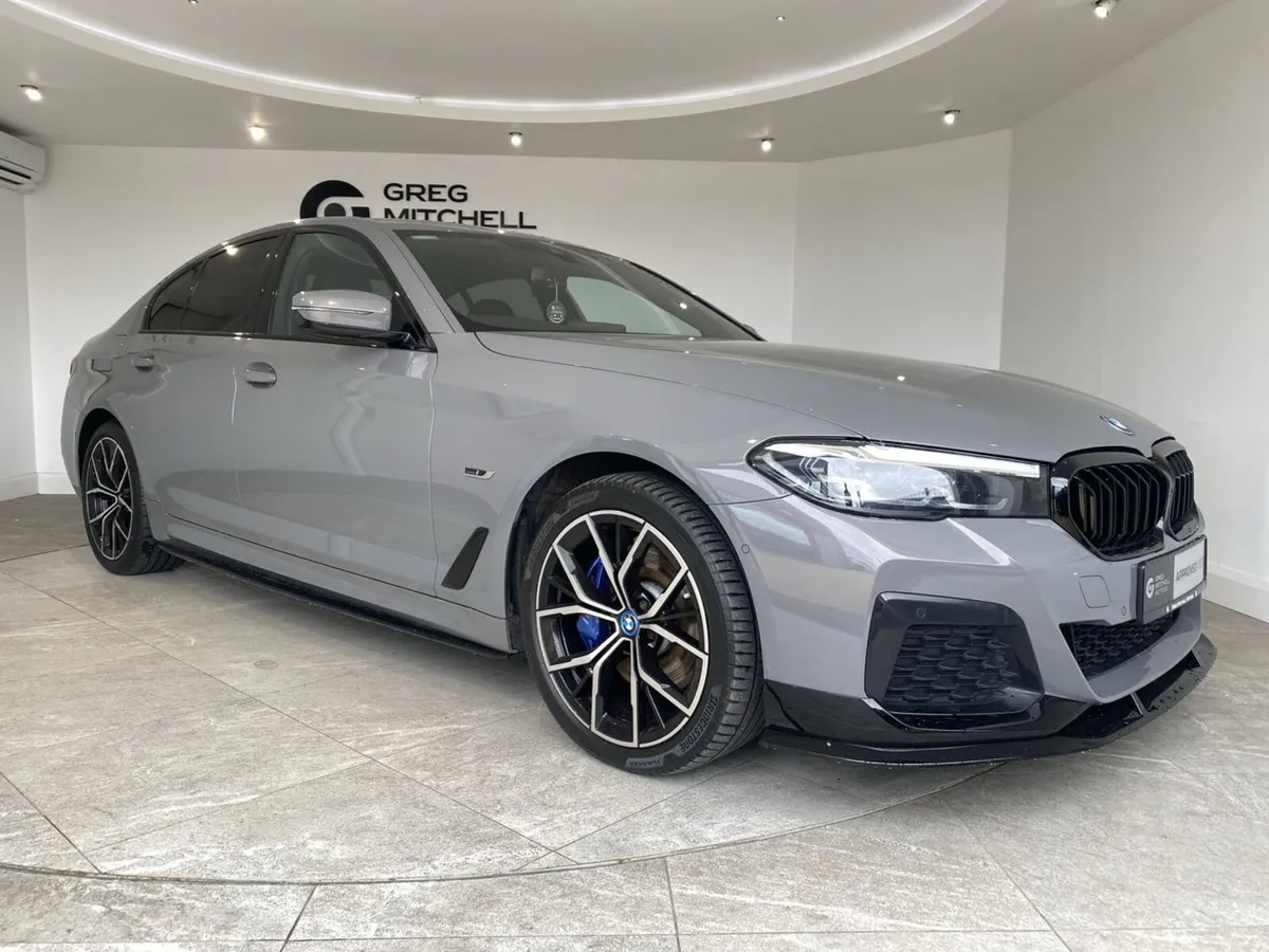 BMW 5-Series 2022 - Image 1