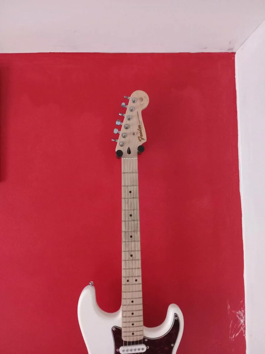 Fender pretender - Image 2