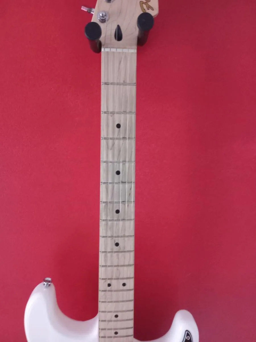Fender pretender - Image 3