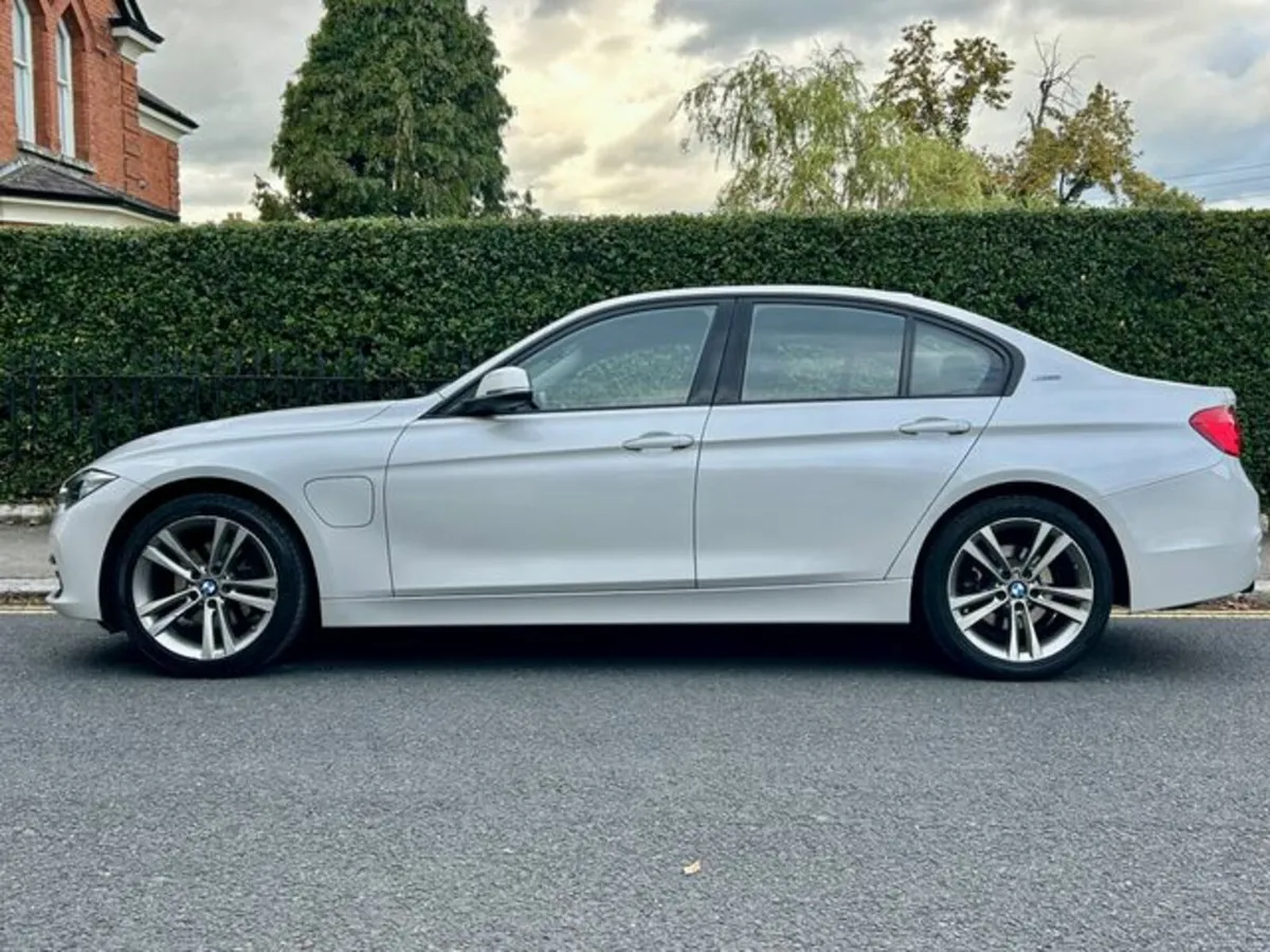 BMW 3-Series 330e F30 Sport -EX FRANK KEANE DEMO - Image 4