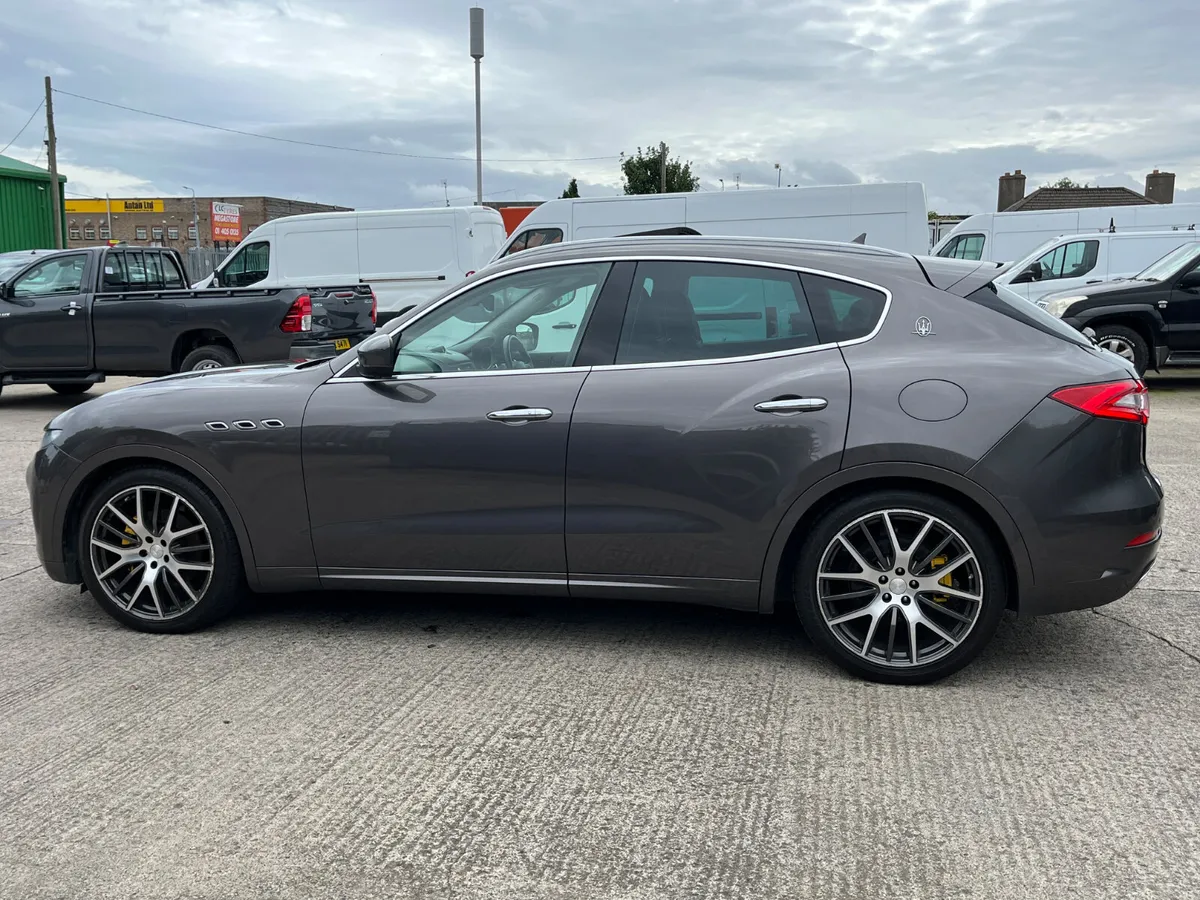 2017 MASERATI LEVANTE 3.0V6 DIESEL - Image 4