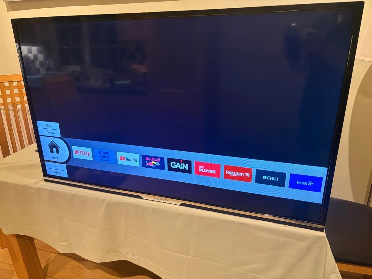 50 inch Smart Tv - Image 2