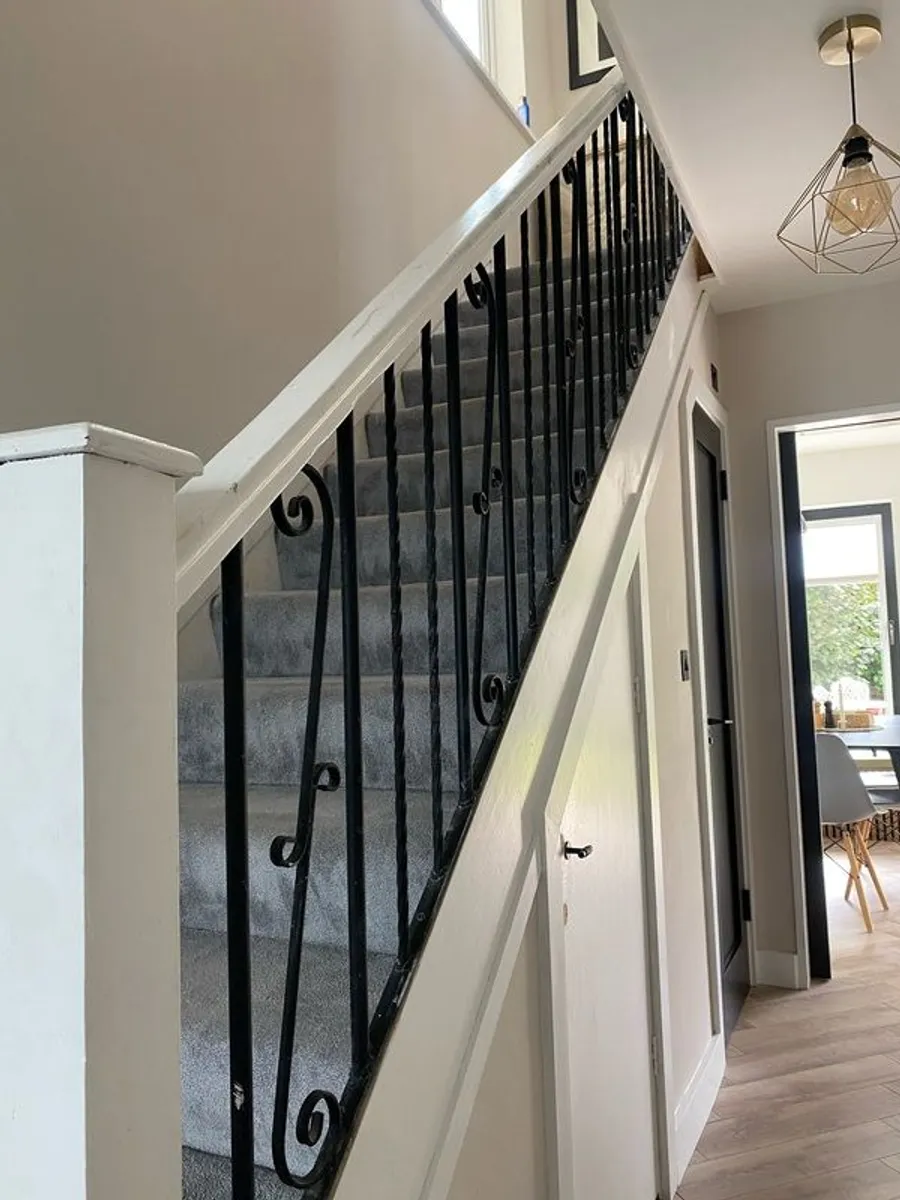 handrail - Image 1