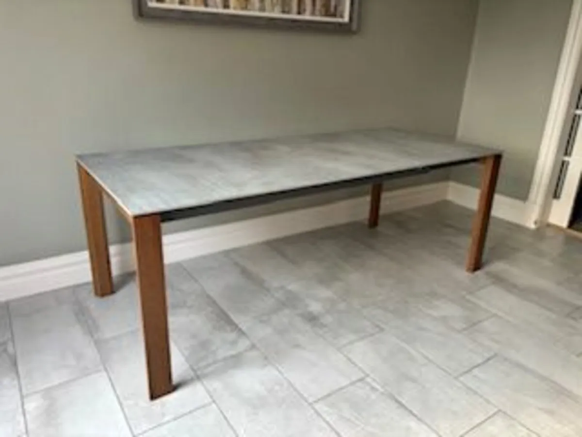 dining table and 4 chairs - Image 3