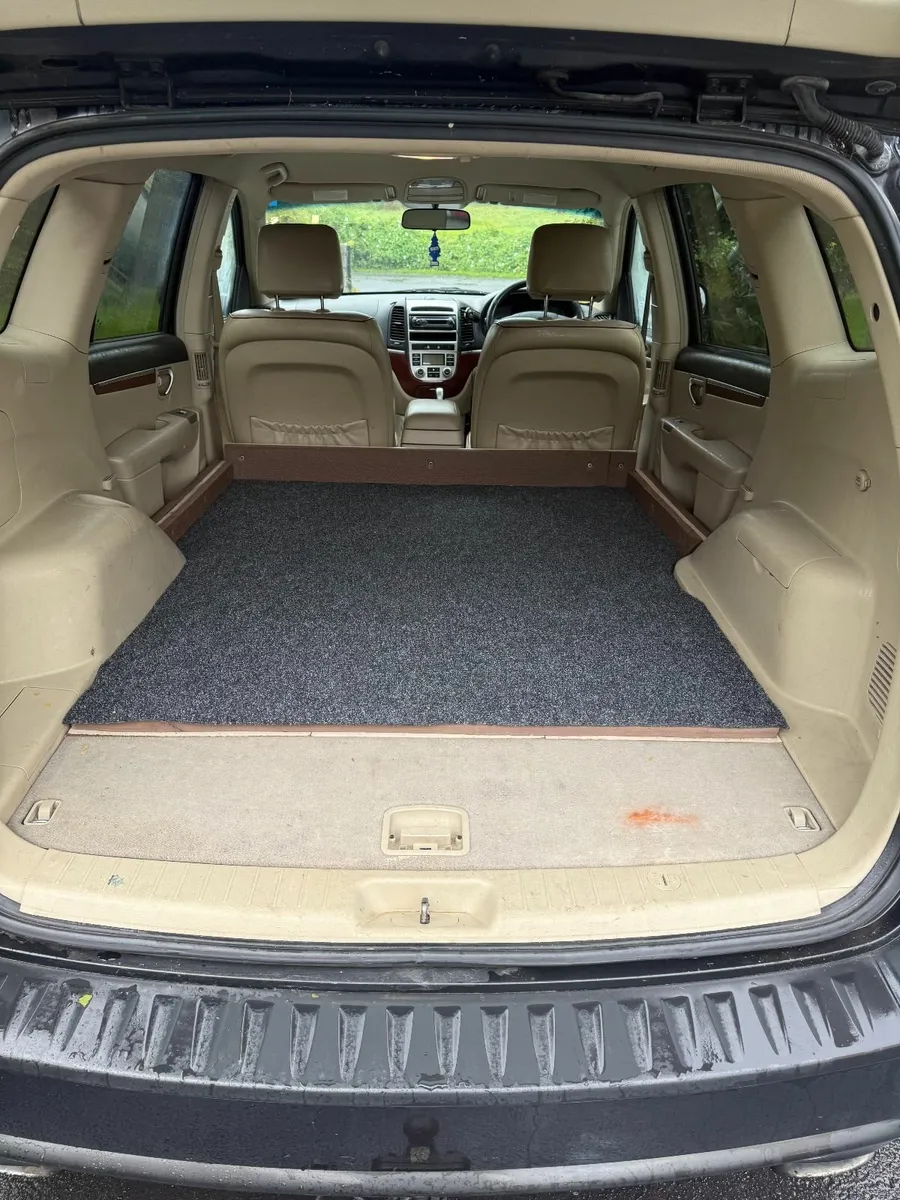Commercial Hyundai Santa Fe 2008 2.2 AWD Auto - Image 2
