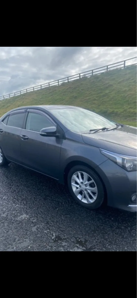 Toyota Corolla - Image 2