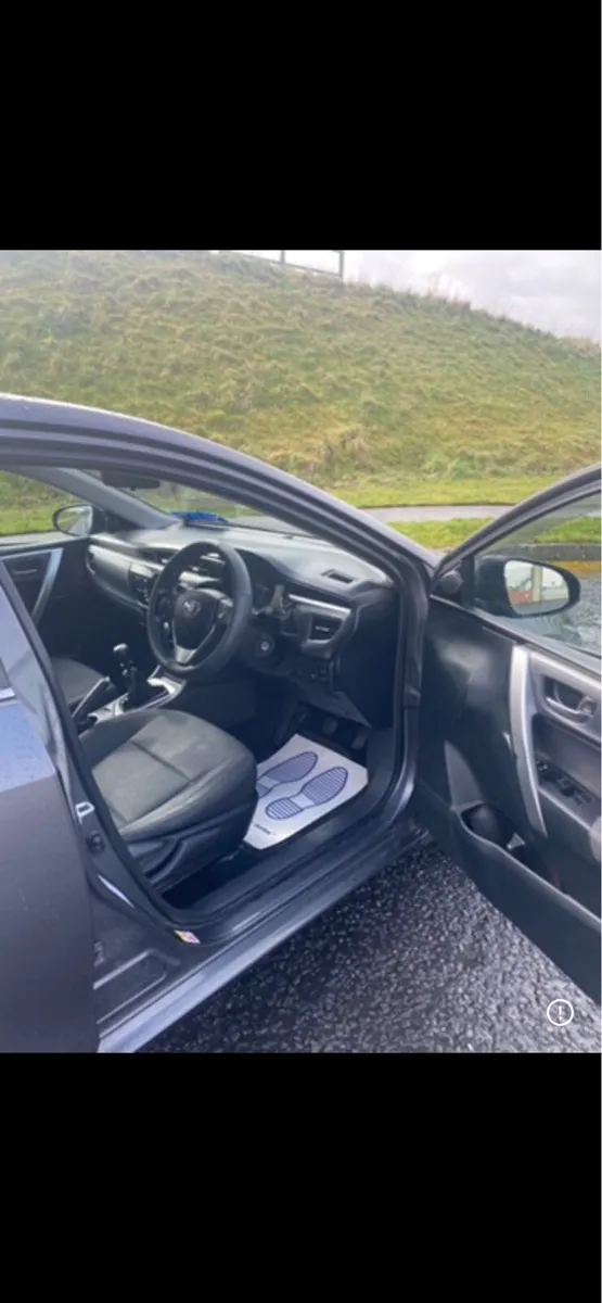 Toyota Corolla - Image 4