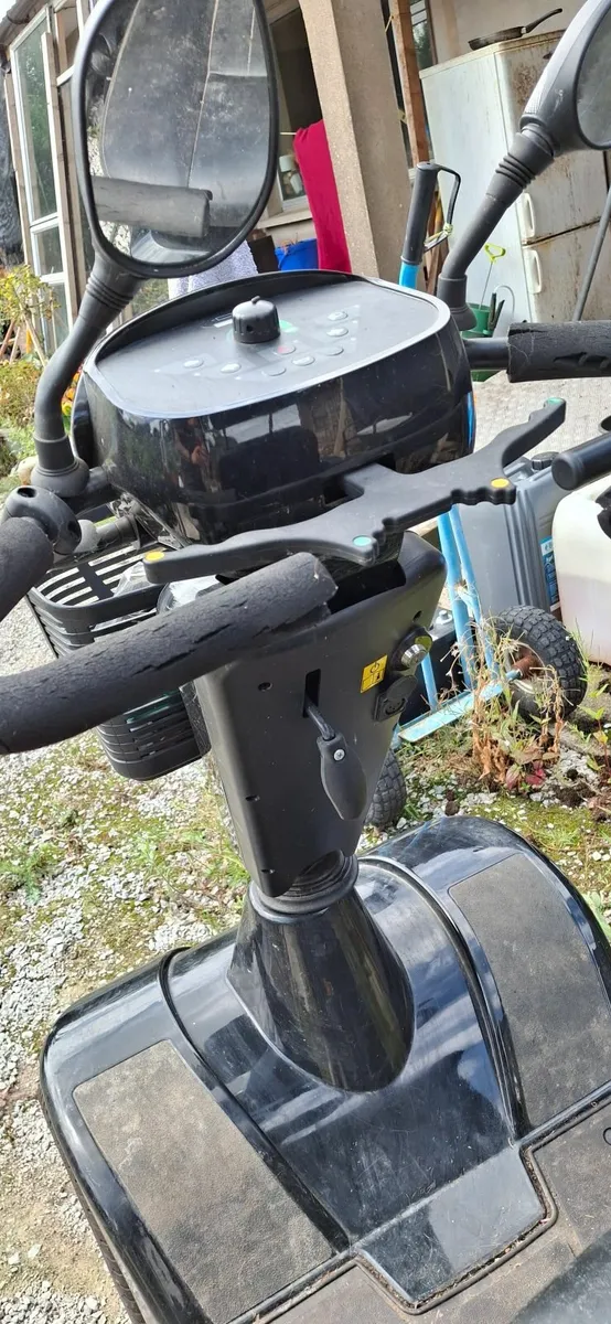 Mobility scooter - Image 2