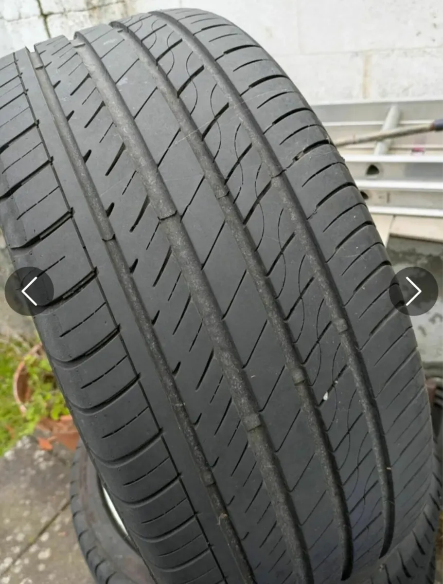 Hyundai Alloy Wheels - Image 2