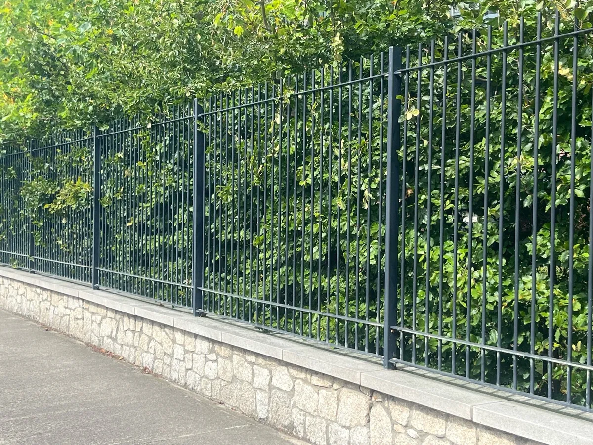 Railing/ Fence - Image 1