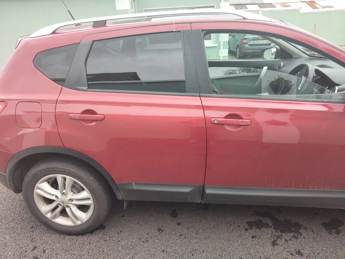 Nissan Qashqai 2010 - Image 3