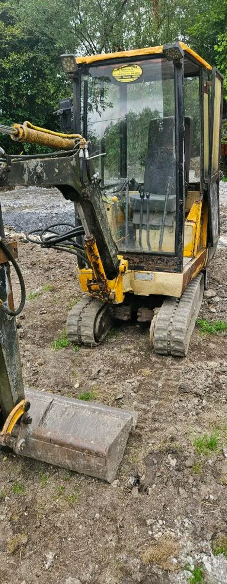 Jcb mini digger