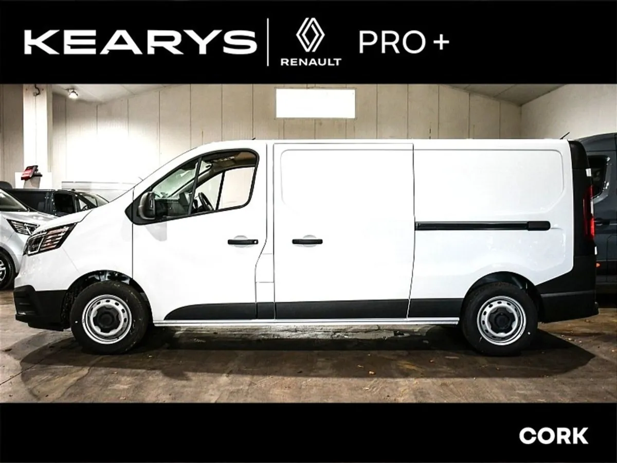 Renault Trafic Ll30 Blue dCi 130 Start Panel Van - Image 3