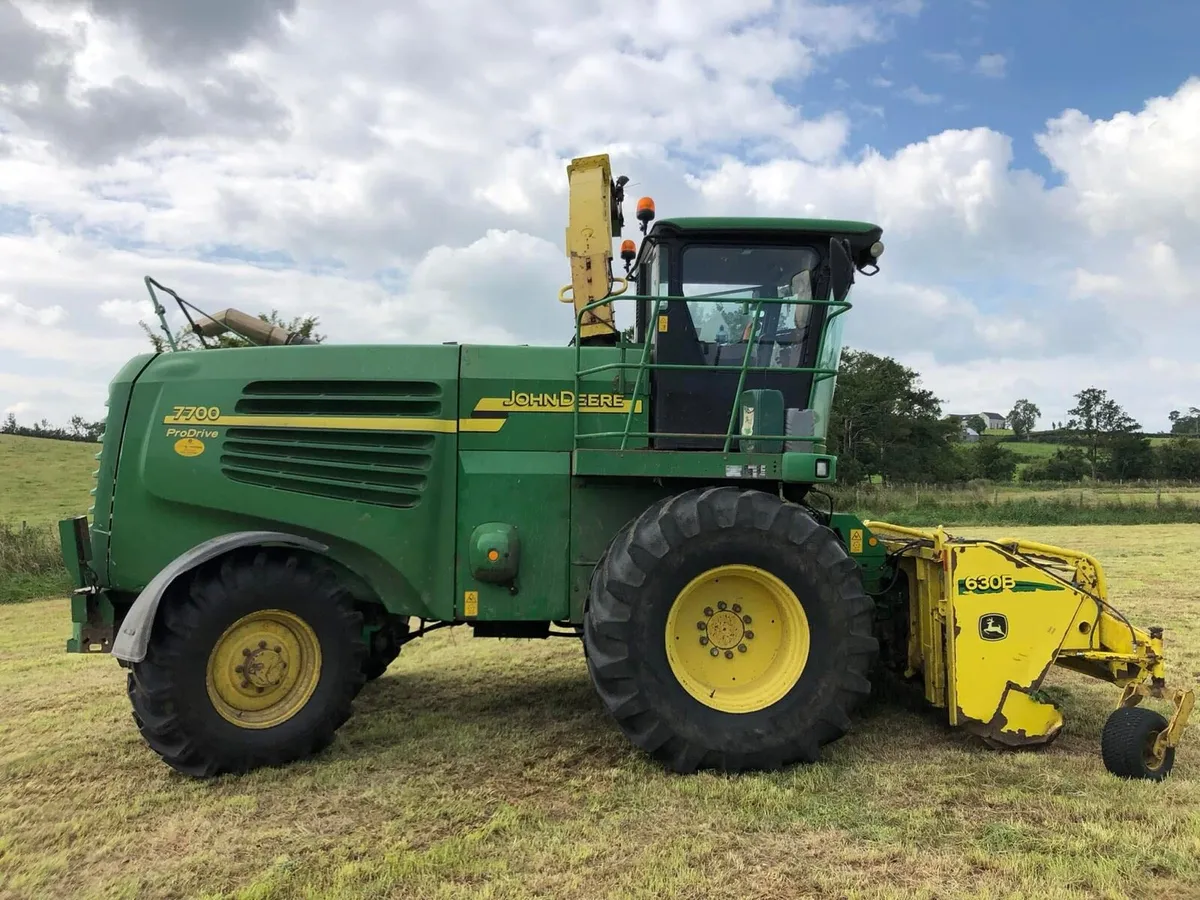 07 John Deere 7700 pro drive - Image 3