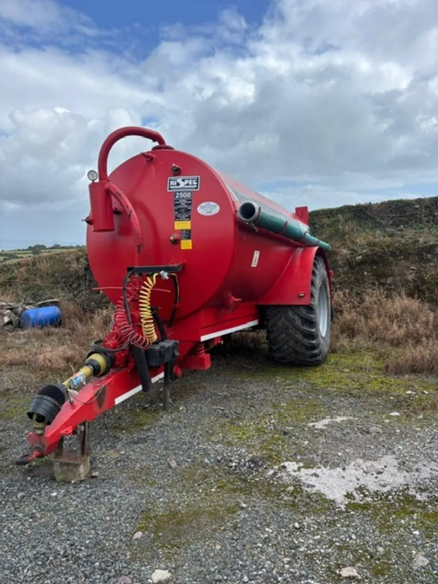2013 HiSpec 2500 Gal (Due In) - Image 2