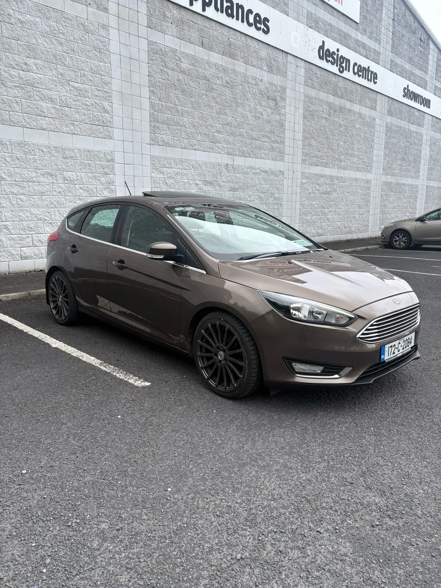 Ford focus titanium 1.5 diesel automatic - Image 2