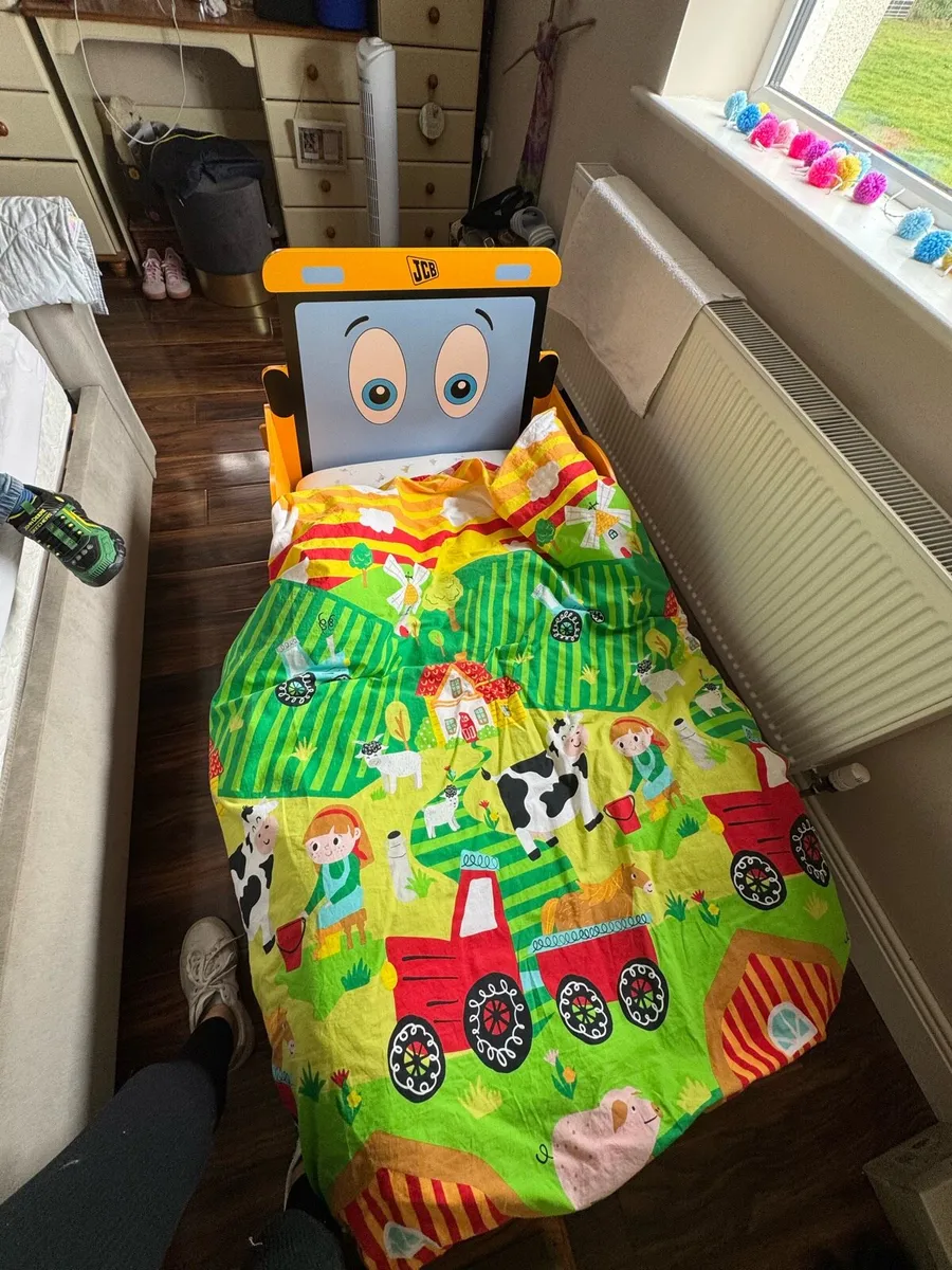 Toddler bed - Image 1