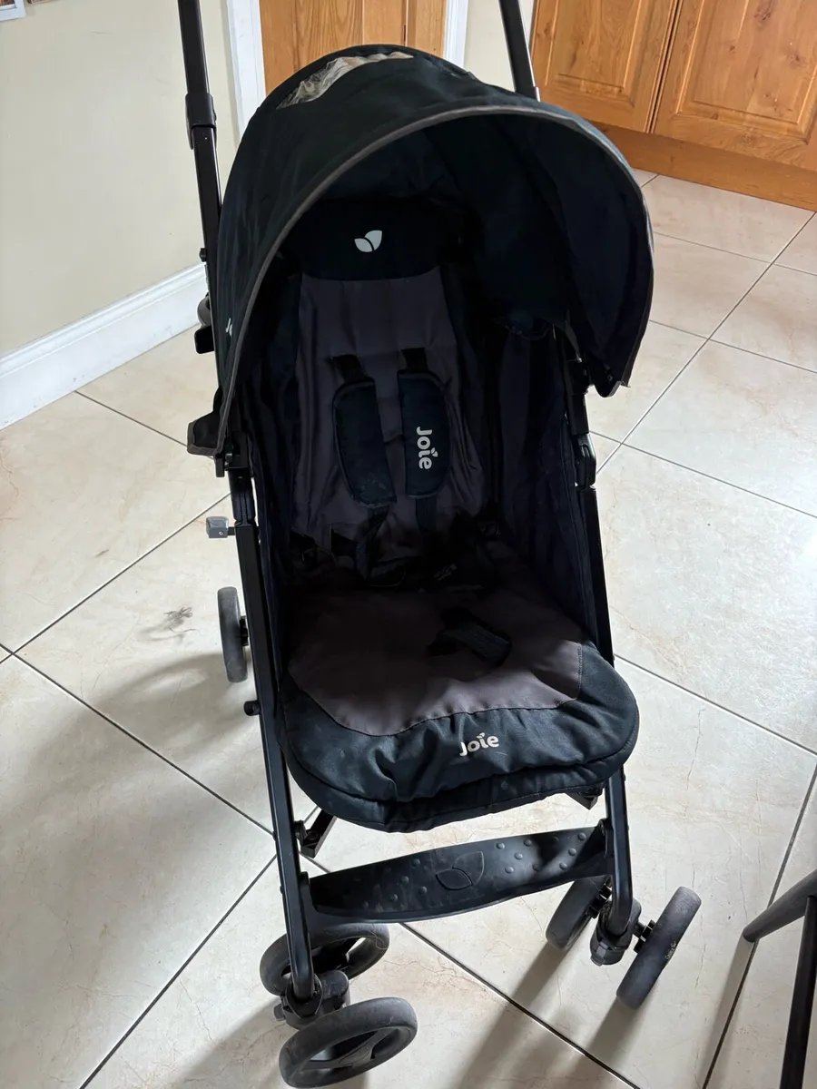 Stroller, toddler bed, car seat - Image 1