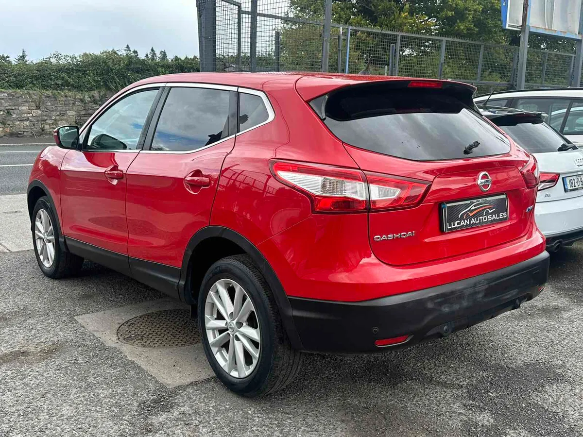 2015 Nissan Qashqai PREMIUM - Image 4