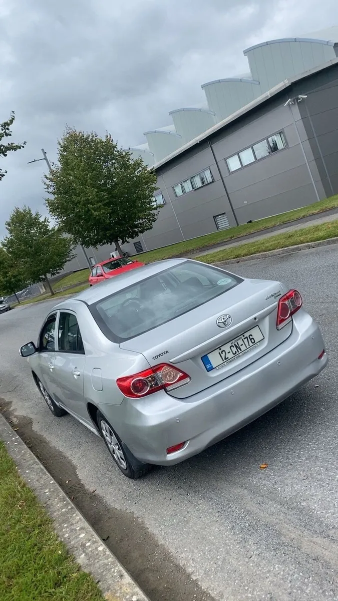 Toyota Corolla - Image 4