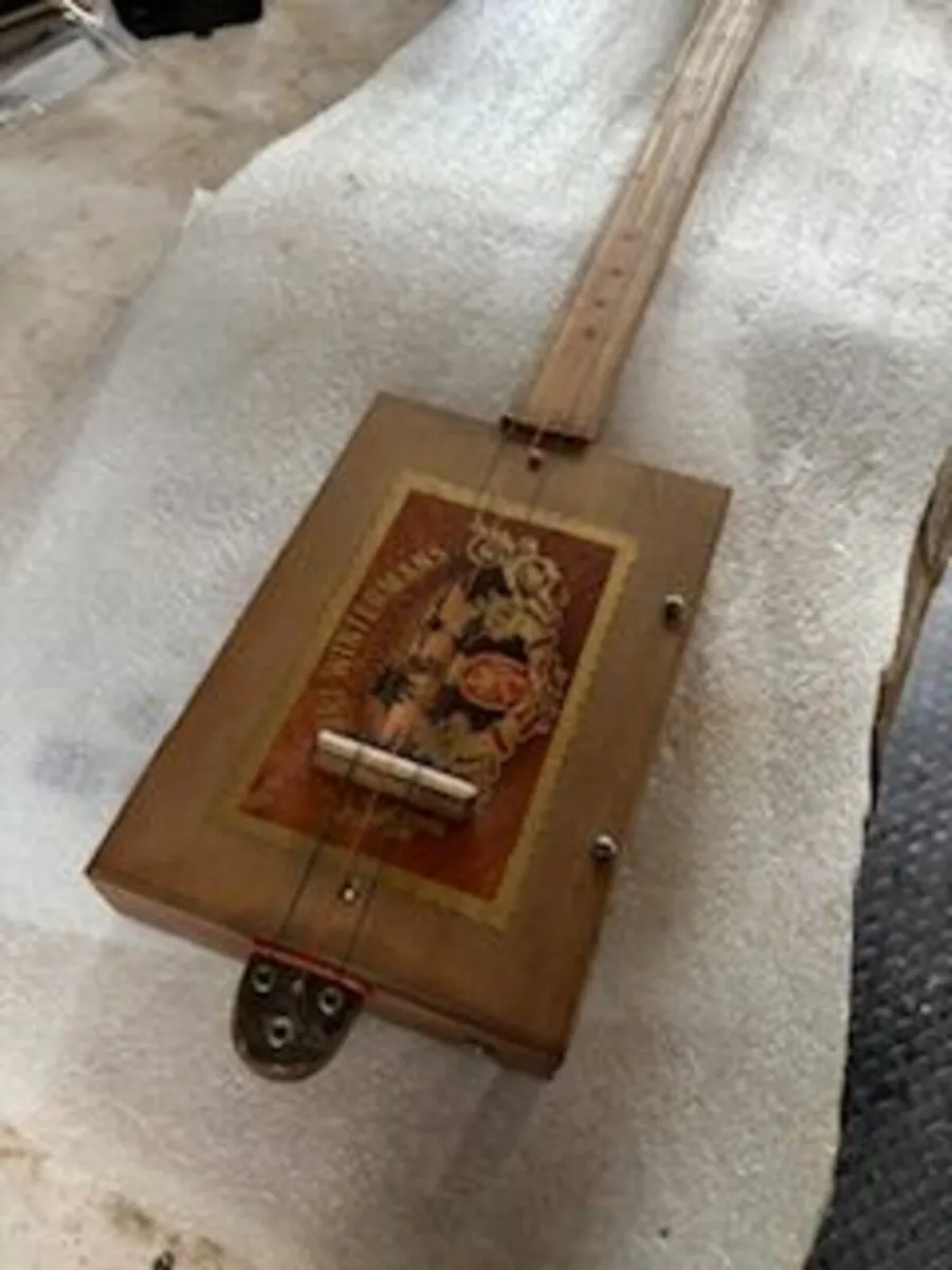 Cigar Box Guitar - Image 2