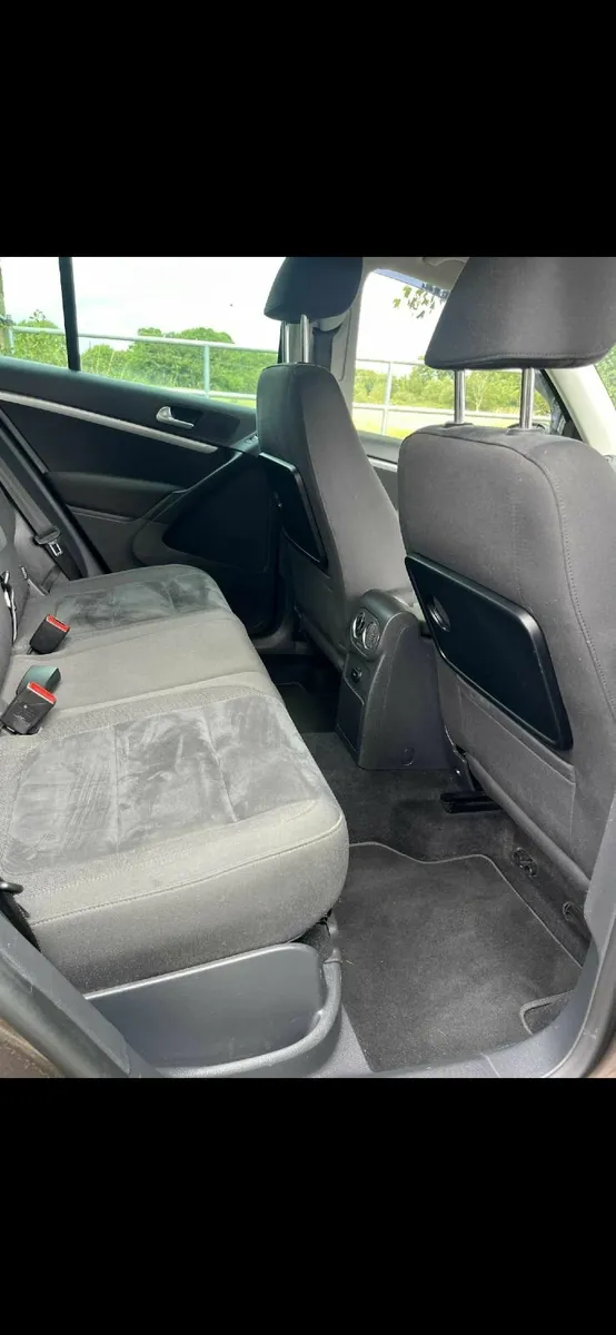 Volkswagen Tiguan 2014 - Image 2