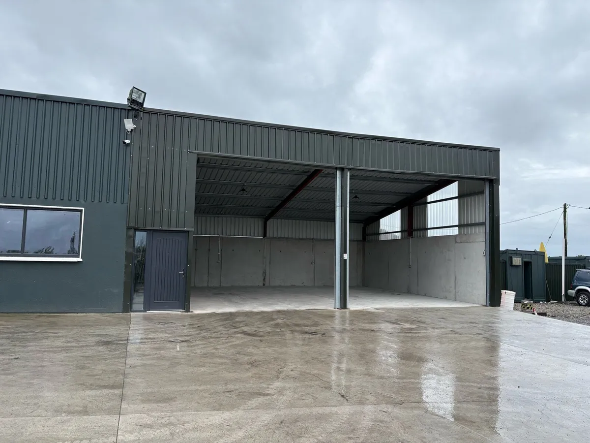Commercial premises-100m2 - Image 1