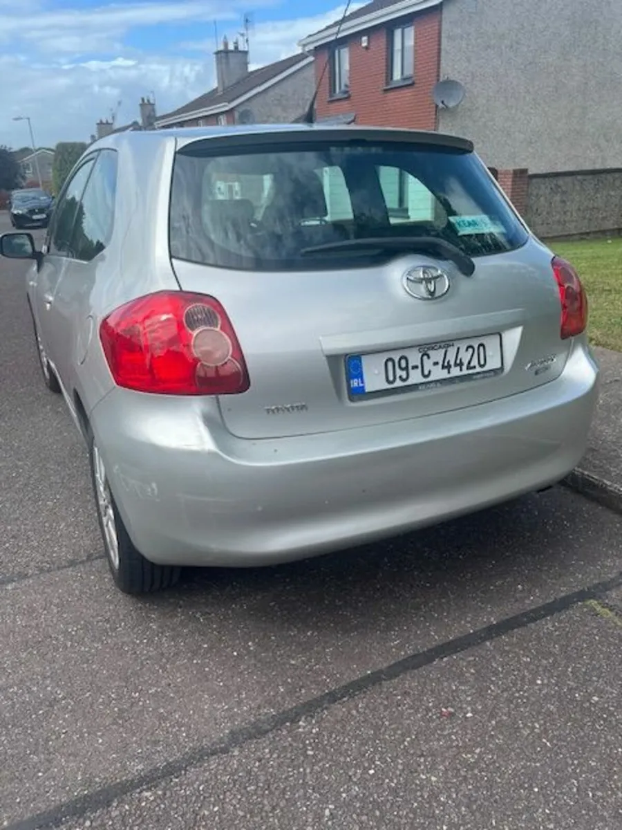 Toyota Auris 2009 - Image 3