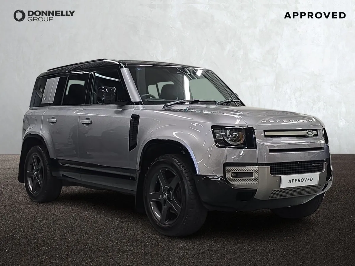 Land Rover Defender Diesel Estate X-Dynamic SE - Image 1