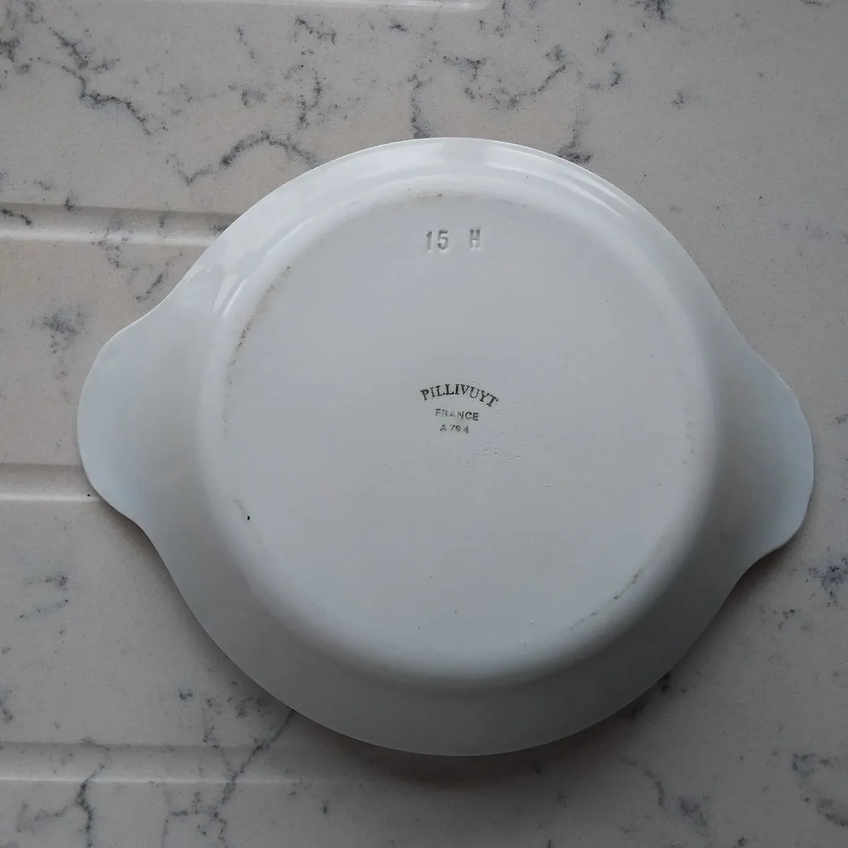 Vintage French Pillivite Ramekins & Gratin Dish - Image 3