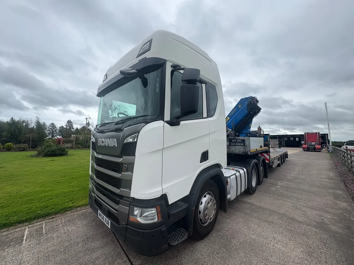 Scania R500 tag auto with extendable crane trailer - Image 1