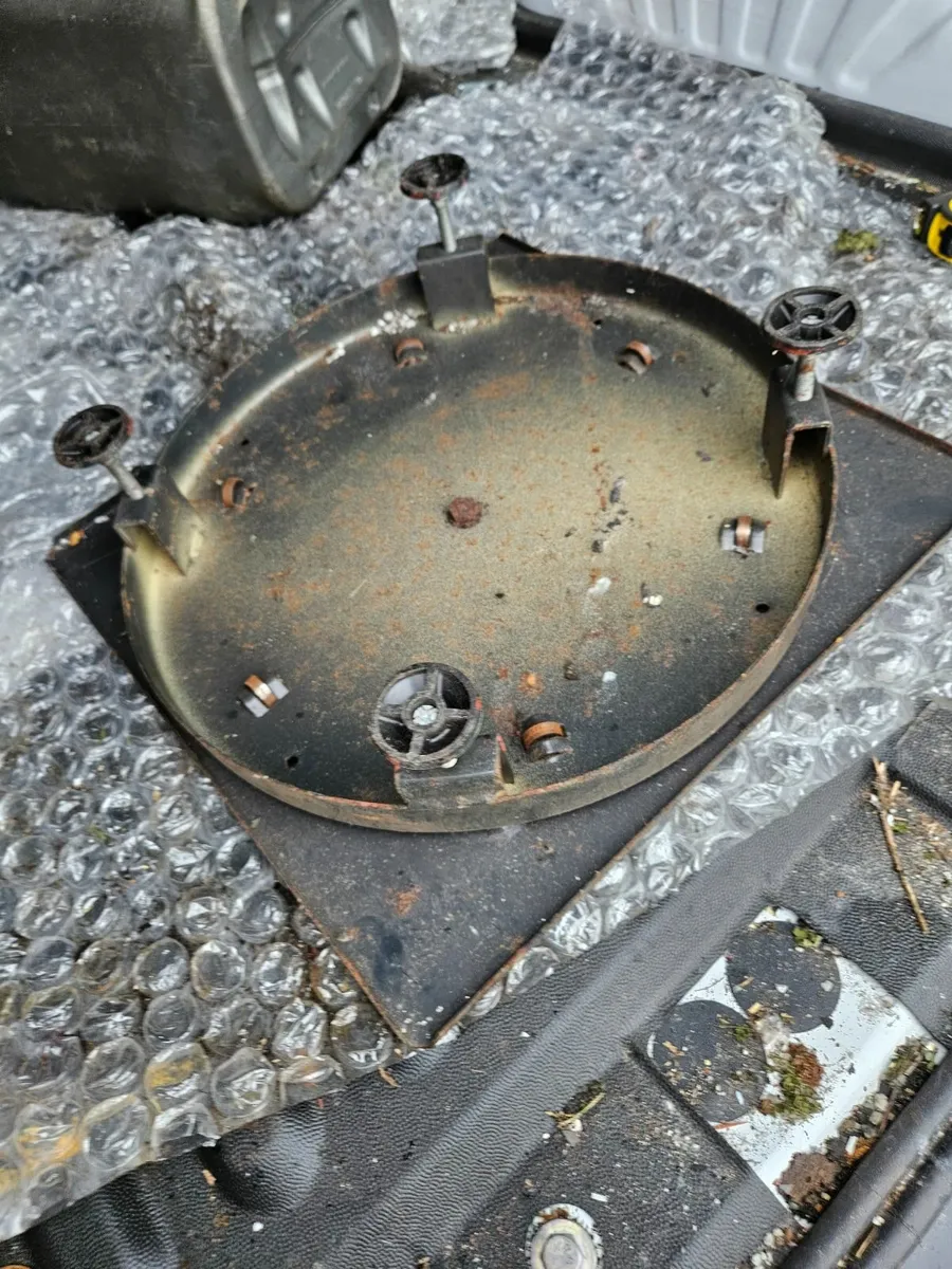 45cm x 45cm Turntable. - Image 2