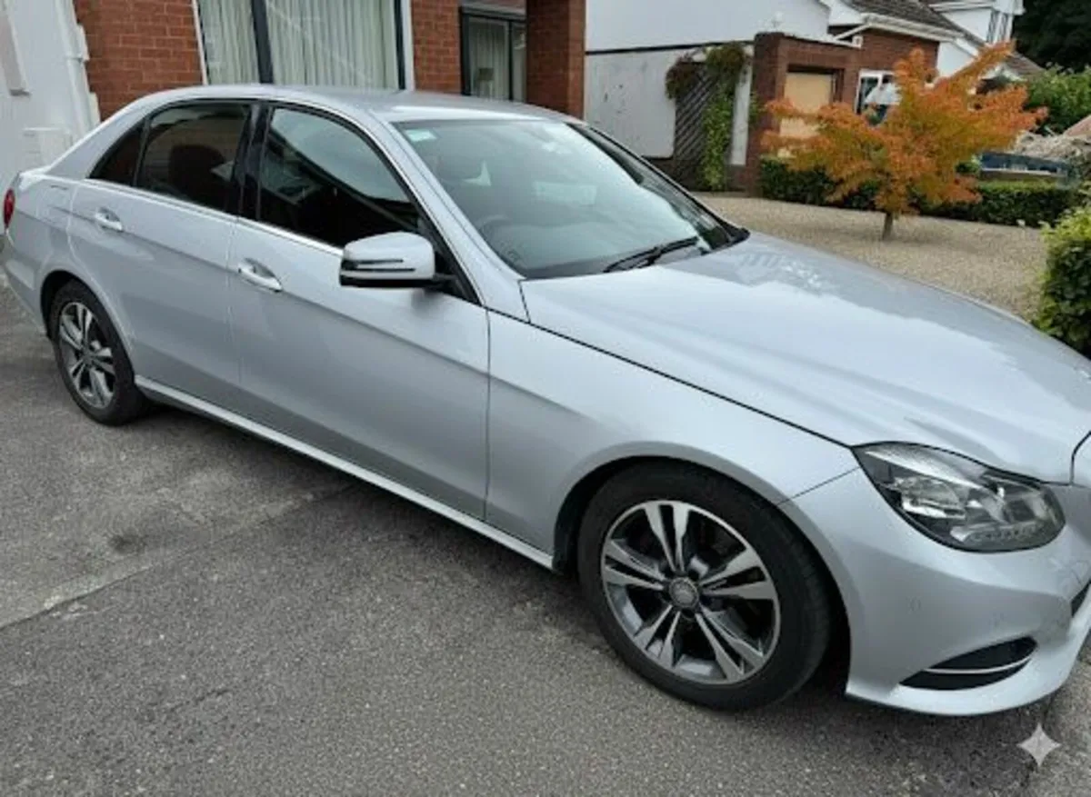 Mercedes-Benz E300 Bluetec Diesel Hybrid - Image 1