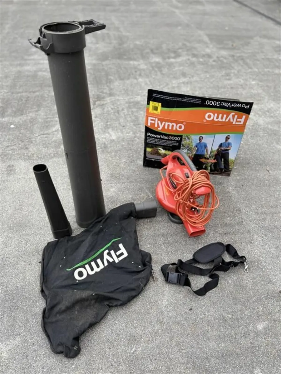 3 in 1 LeafBlower [Flymo PowerVac 3000] - Image 3