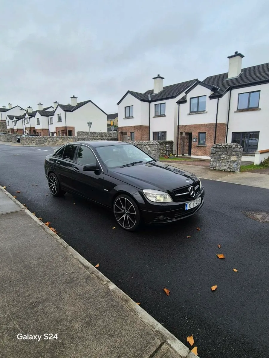 Mercedes  C Series 2010 Diesel - Image 1