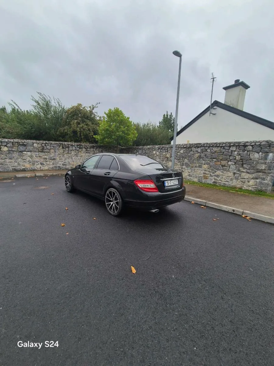 Mercedes  C Series 2010 Diesel - Image 4