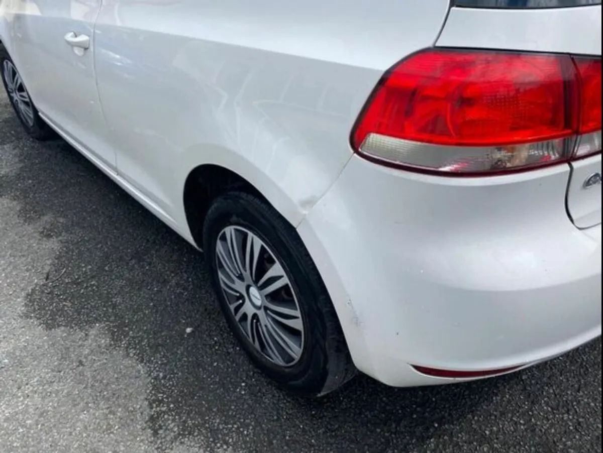 Volkswagen Golf 2012 - Image 3