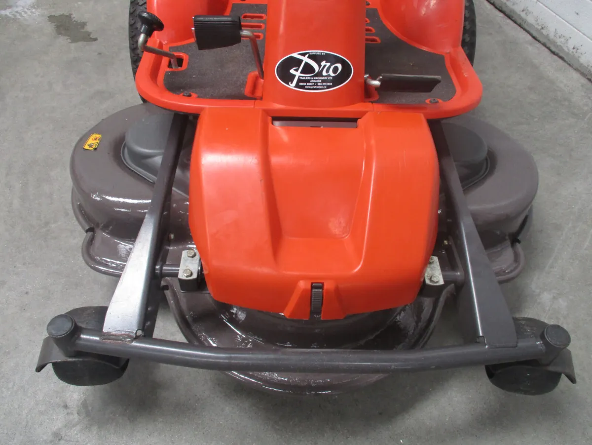 Husqvarna  Rider R15T lawnmower - Image 3
